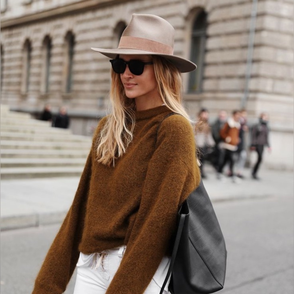 NWOT Janessa Leone Alara wool hat